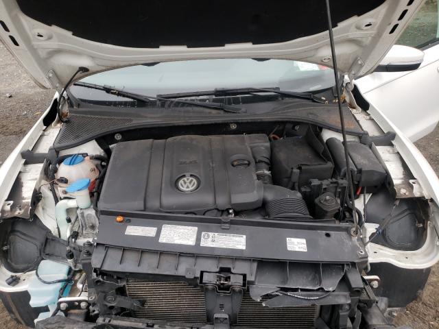 Photo 6 VIN: 1VWAP7A33DC007317 - VOLKSWAGEN PASSAT 