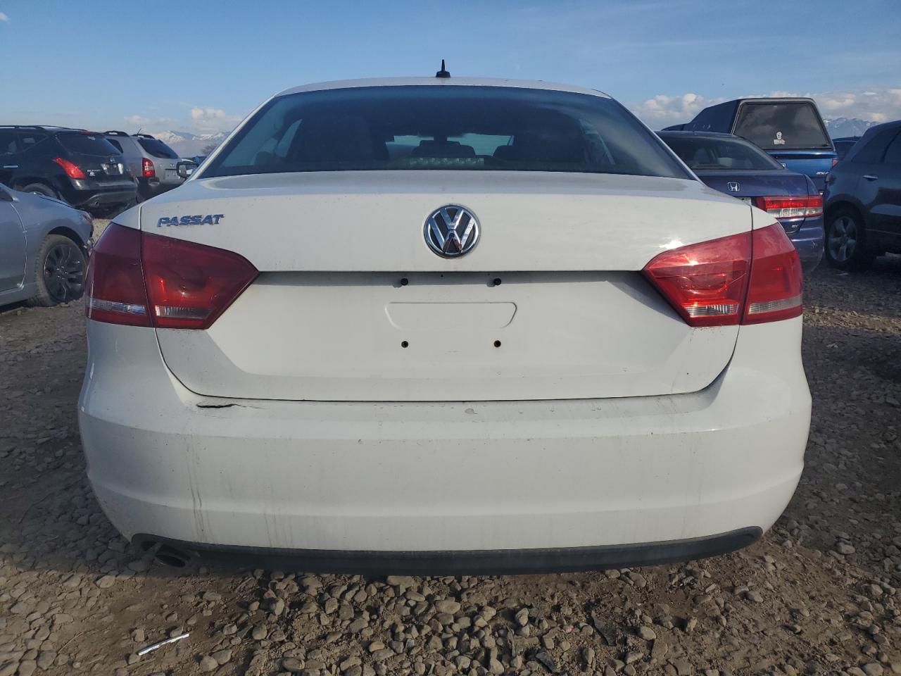 Photo 5 VIN: 1VWAP7A33DC023100 - VOLKSWAGEN PASSAT 