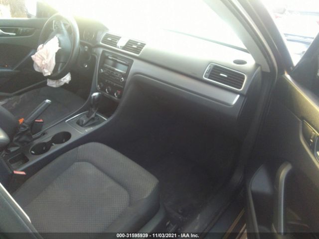 Photo 4 VIN: 1VWAP7A33DC024327 - VOLKSWAGEN PASSAT 