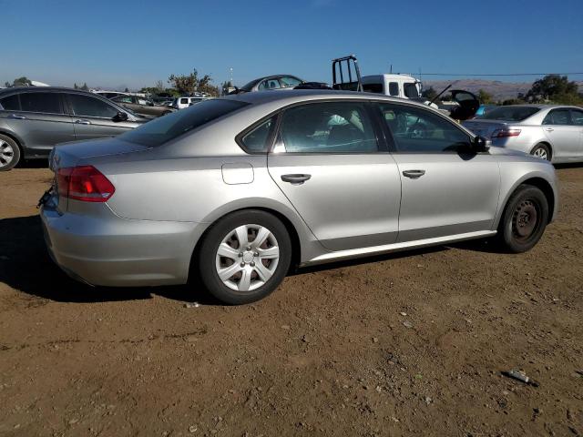 Photo 2 VIN: 1VWAP7A33DC063371 - VOLKSWAGEN PASSAT S 