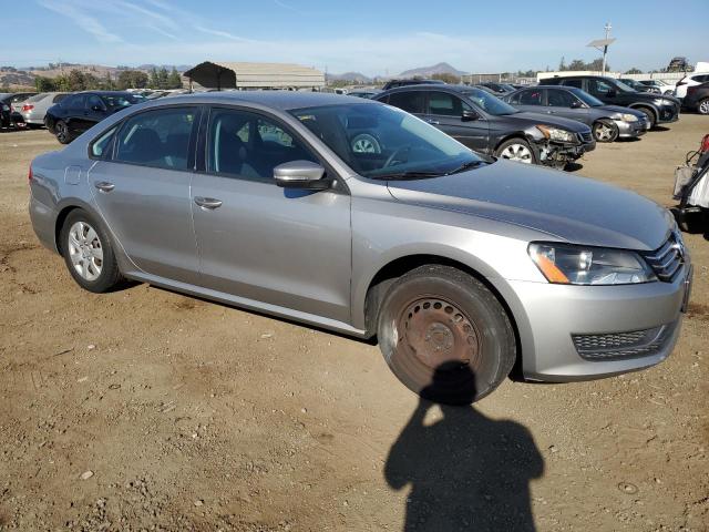 Photo 3 VIN: 1VWAP7A33DC063371 - VOLKSWAGEN PASSAT S 