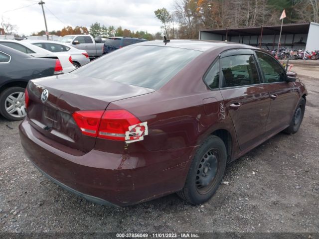 Photo 3 VIN: 1VWAP7A33DC132883 - VOLKSWAGEN PASSAT 