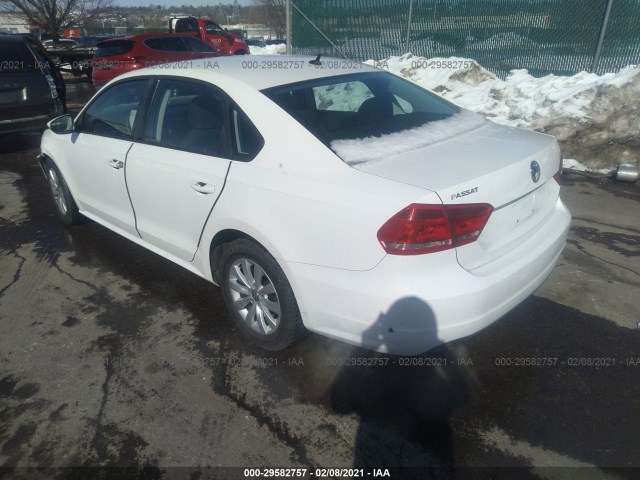 Photo 2 VIN: 1VWAP7A34CC026845 - VOLKSWAGEN PASSAT 