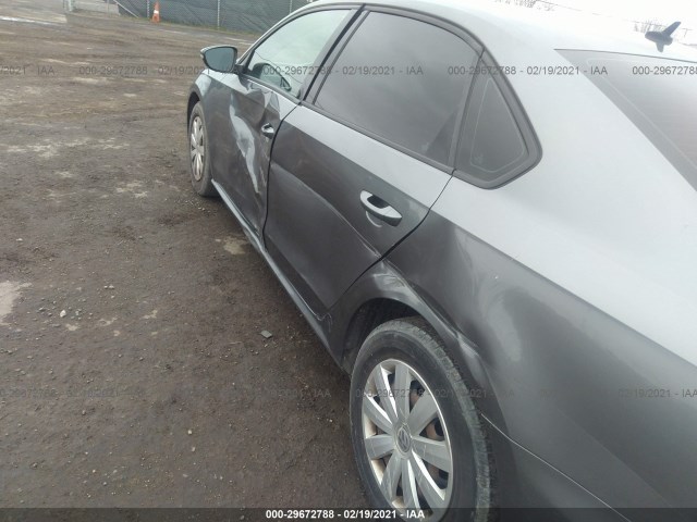 Photo 5 VIN: 1VWAP7A34CC060381 - VOLKSWAGEN PASSAT 