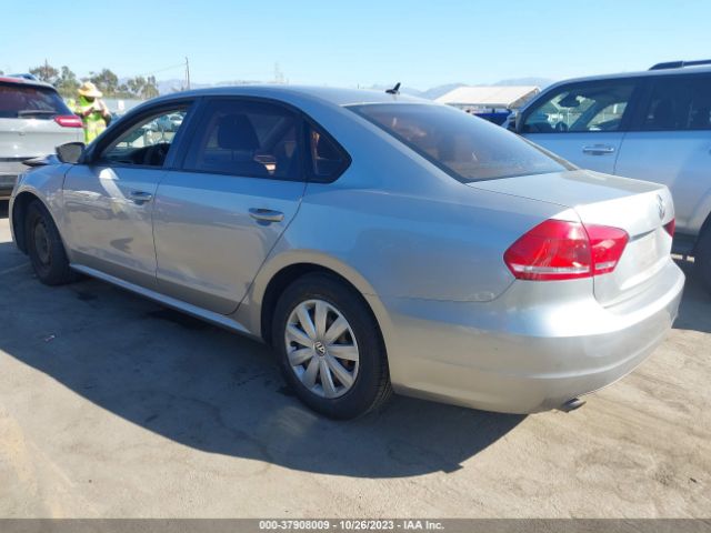 Photo 2 VIN: 1VWAP7A34DC062679 - VOLKSWAGEN PASSAT 