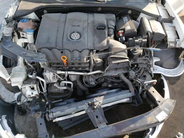 Photo 10 VIN: 1VWAP7A34DC084682 - VOLKSWAGEN PASSAT 