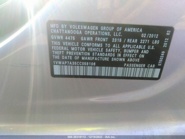 Photo 8 VIN: 1VWAP7A35CC058106 - VOLKSWAGEN PASSAT 