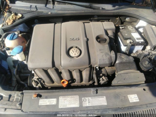 Photo 9 VIN: 1VWAP7A35CC058106 - VOLKSWAGEN PASSAT 