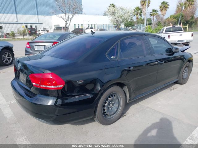 Photo 3 VIN: 1VWAP7A35DC022014 - VOLKSWAGEN PASSAT 