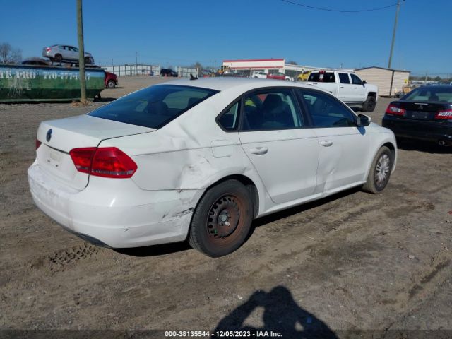 Photo 3 VIN: 1VWAP7A35EC006767 - VOLKSWAGEN PASSAT 