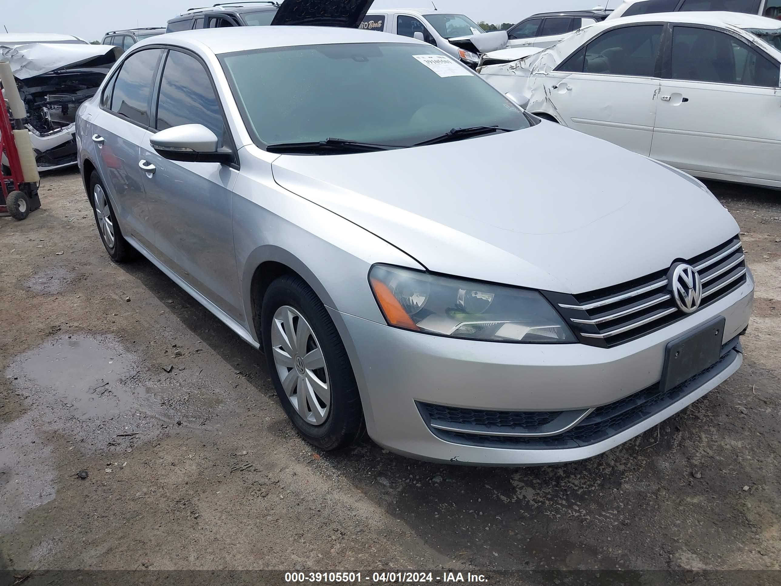 Photo 0 VIN: 1VWAP7A36CC045025 - VOLKSWAGEN PASSAT 