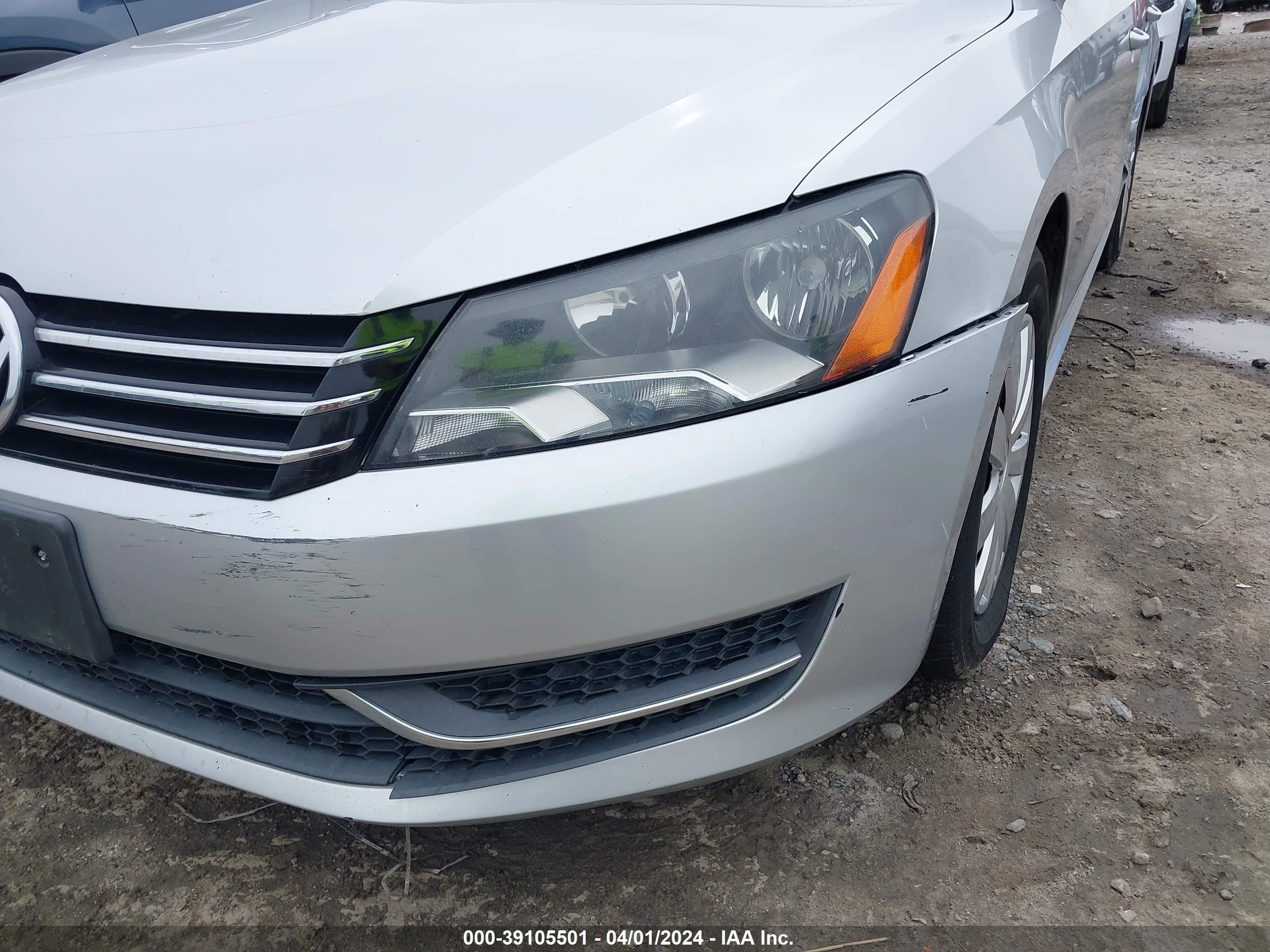 Photo 18 VIN: 1VWAP7A36CC045025 - VOLKSWAGEN PASSAT 