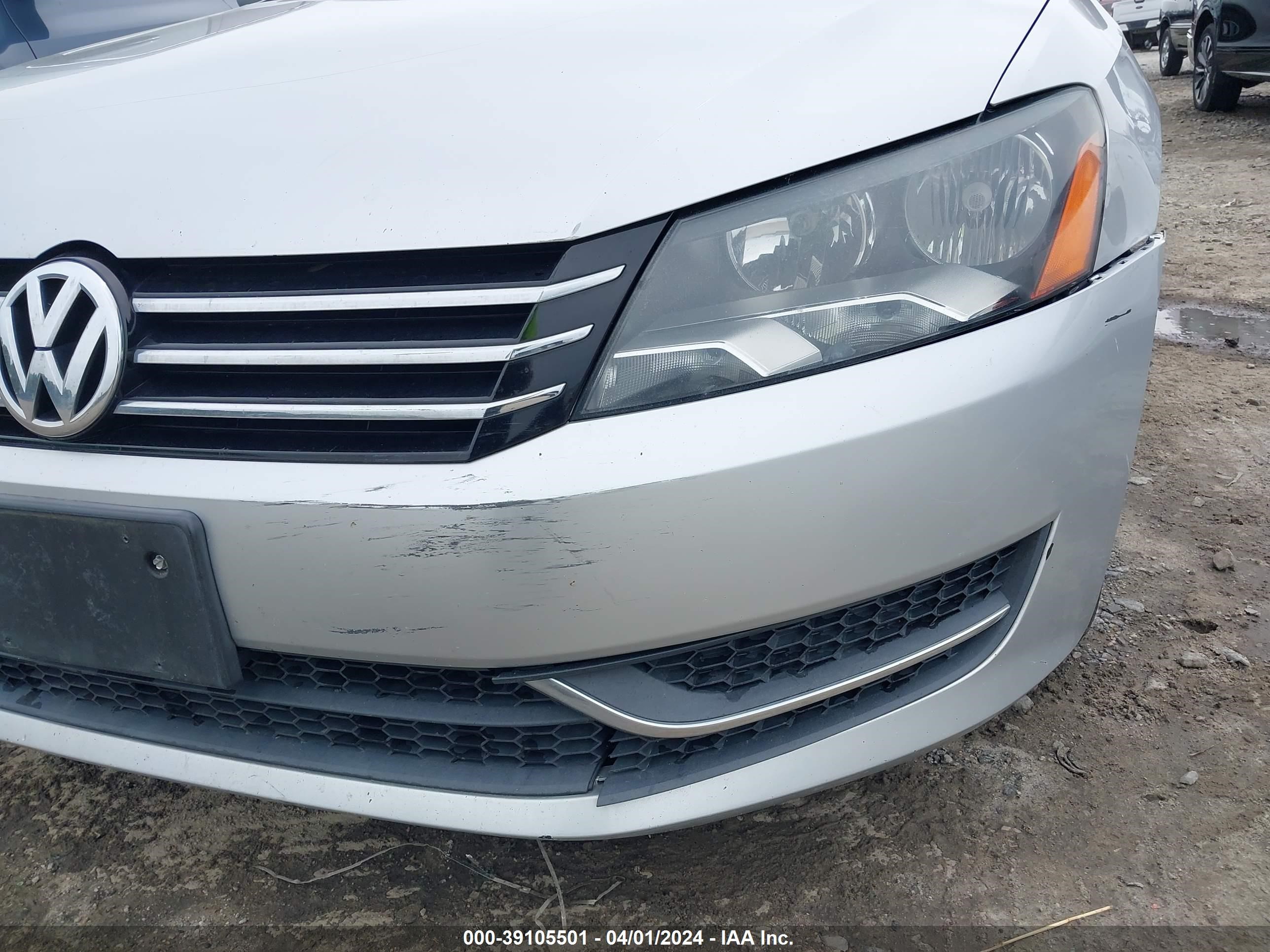 Photo 19 VIN: 1VWAP7A36CC045025 - VOLKSWAGEN PASSAT 