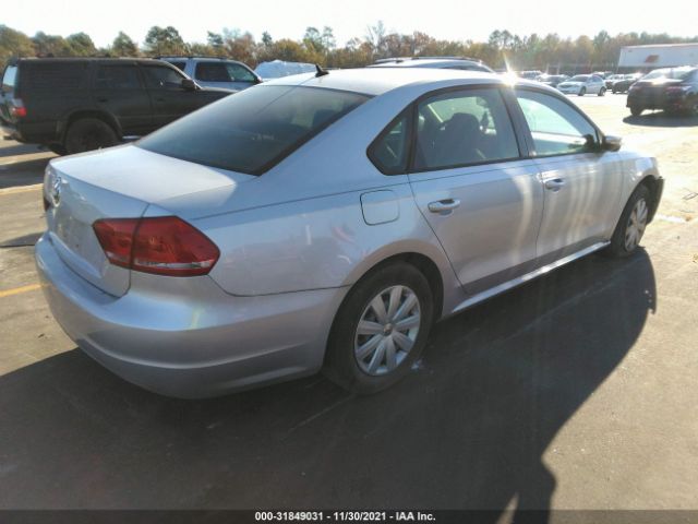 Photo 3 VIN: 1VWAP7A36CC069079 - VOLKSWAGEN PASSAT 