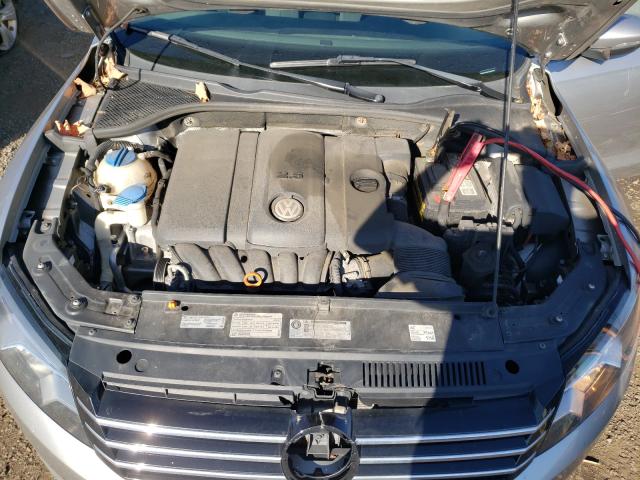 Photo 6 VIN: 1VWAP7A37CC052047 - VOLKSWAGEN PASSAT 