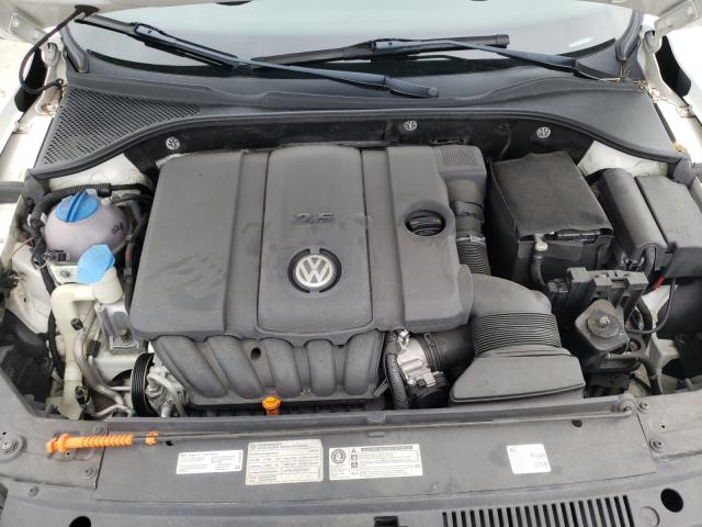 Photo 6 VIN: 1VWAP7A37CC074226 - VOLKSWAGEN PASSAT 