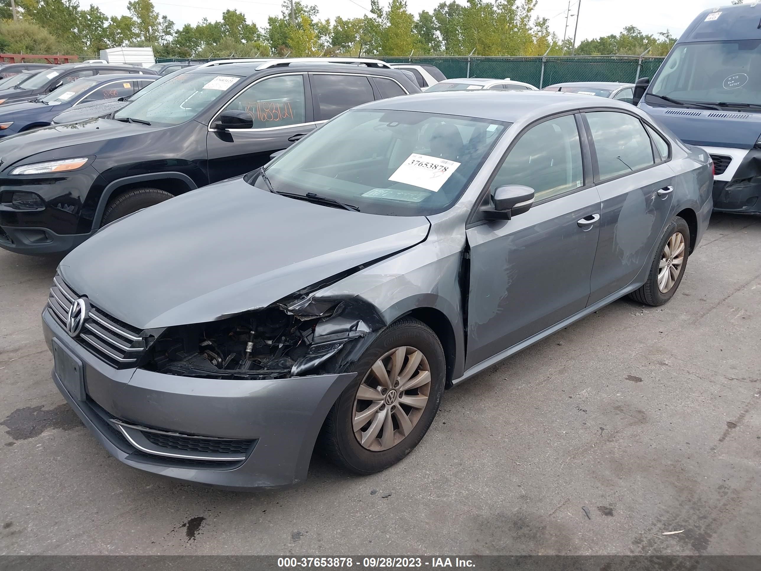 Photo 1 VIN: 1VWAP7A37DC029580 - VOLKSWAGEN PASSAT 