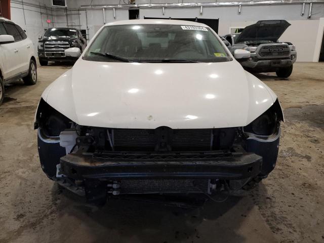 Photo 4 VIN: 1VWAP7A37DC040661 - VOLKSWAGEN PASSAT 