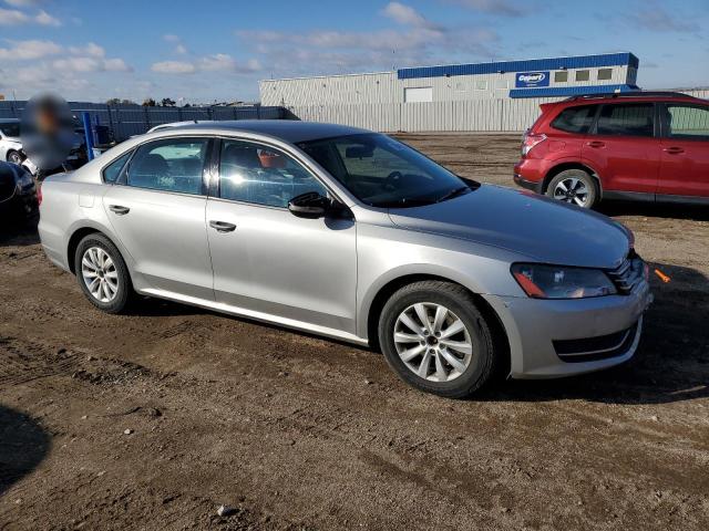 Photo 3 VIN: 1VWAP7A38CC006212 - VOLKSWAGEN PASSAT S 