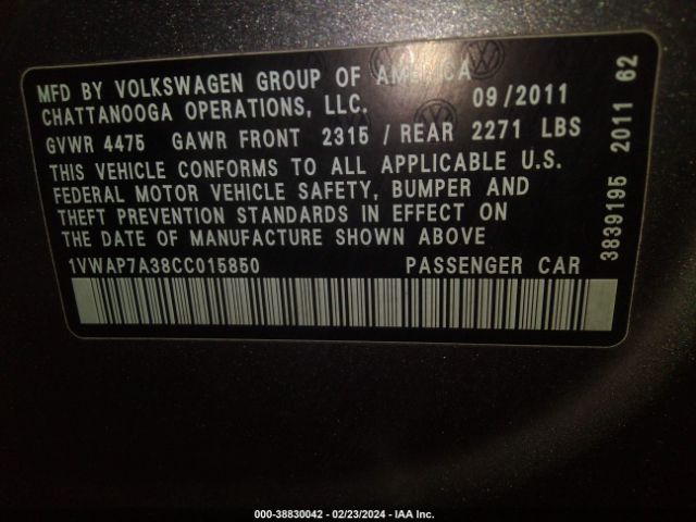 Photo 8 VIN: 1VWAP7A38CC015850 - VOLKSWAGEN PASSAT 