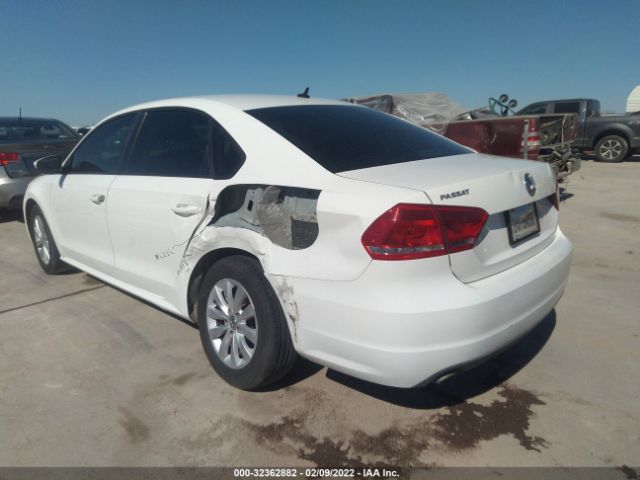 Photo 2 VIN: 1VWAP7A38CC053644 - VOLKSWAGEN PASSAT 