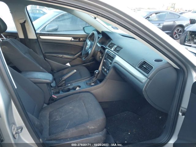 Photo 4 VIN: 1VWAP7A38CC056818 - VOLKSWAGEN PASSAT 