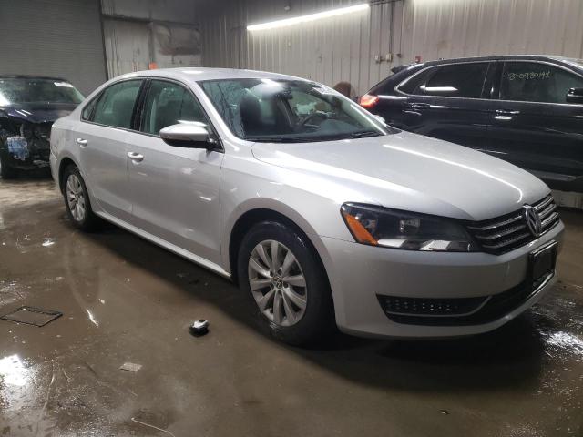 Photo 3 VIN: 1VWAP7A38CC064904 - VOLKSWAGEN PASSAT S 