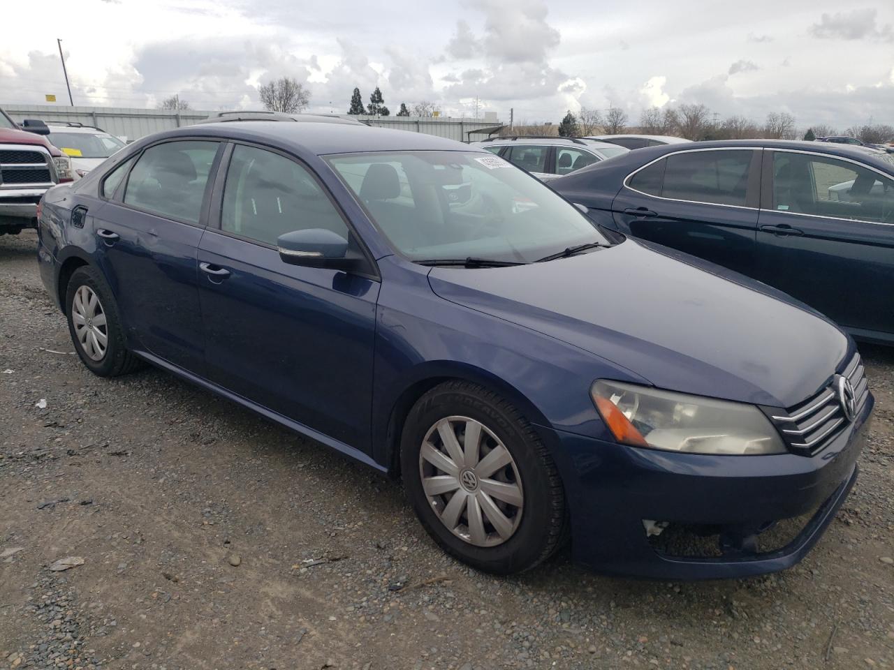 Photo 3 VIN: 1VWAP7A38DC123564 - VOLKSWAGEN PASSAT 