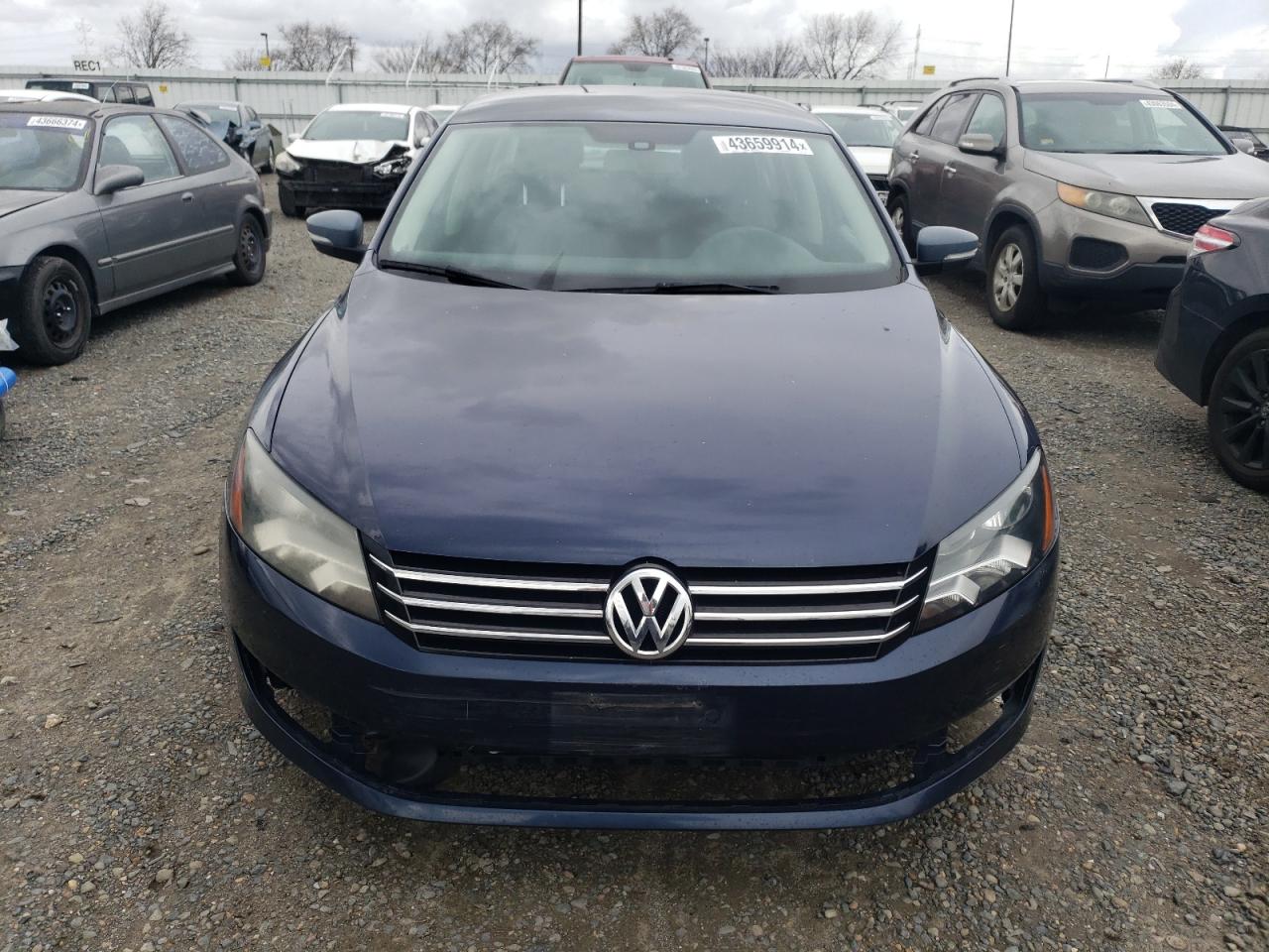 Photo 4 VIN: 1VWAP7A38DC123564 - VOLKSWAGEN PASSAT 