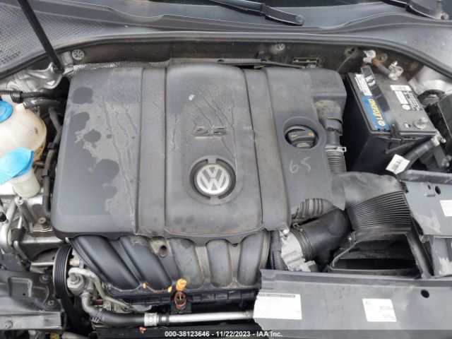 Photo 9 VIN: 1VWAP7A38DC130790 - VOLKSWAGEN PASSAT 