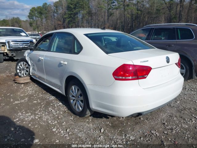 Photo 2 VIN: 1VWAP7A38EC002325 - VOLKSWAGEN PASSAT 