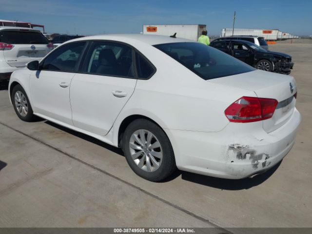 Photo 2 VIN: 1VWAP7A39CC019163 - VOLKSWAGEN PASSAT 