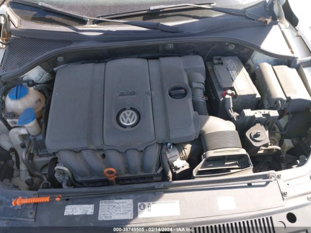 Photo 9 VIN: 1VWAP7A39CC019163 - VOLKSWAGEN PASSAT 