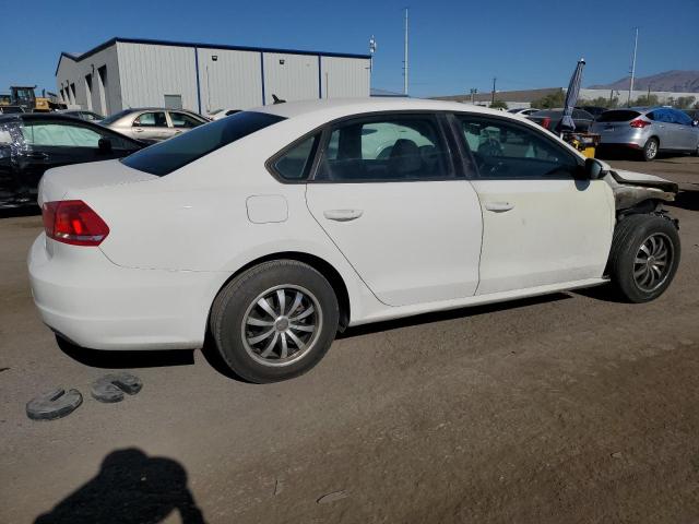 Photo 2 VIN: 1VWAP7A39CC069058 - VOLKSWAGEN PASSAT S 