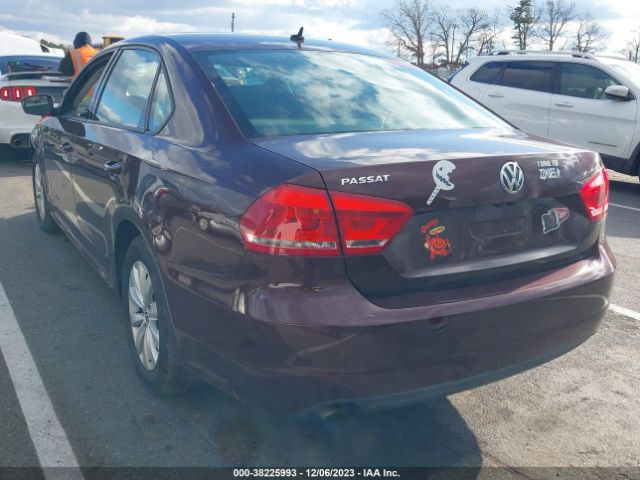 Photo 2 VIN: 1VWAP7A39CC105427 - VOLKSWAGEN PASSAT 