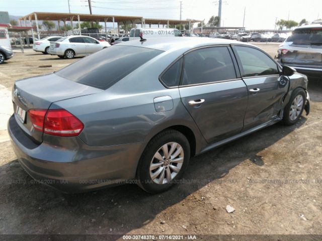 Photo 3 VIN: 1VWAP7A3XCC050499 - VOLKSWAGEN PASSAT 