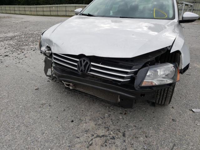 Photo 8 VIN: 1VWAP7A3XCC058196 - VOLKSWAGEN PASSAT 