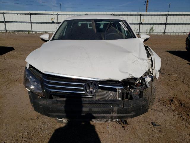 Photo 4 VIN: 1VWAP7A3XCC063379 - VOLKSWAGEN PASSAT 