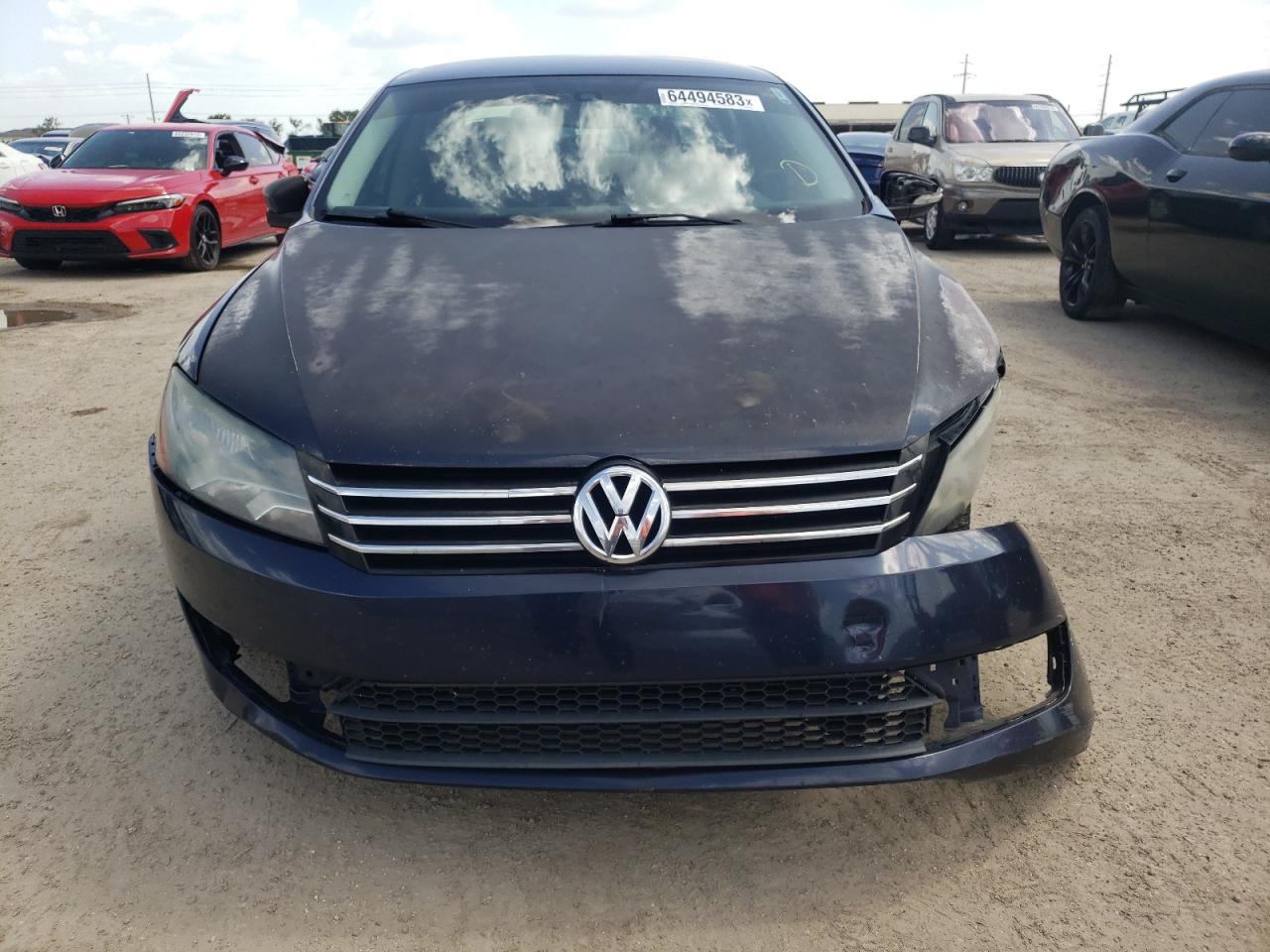 Photo 4 VIN: 1VWAP7A3XCC067335 - VOLKSWAGEN PASSAT 