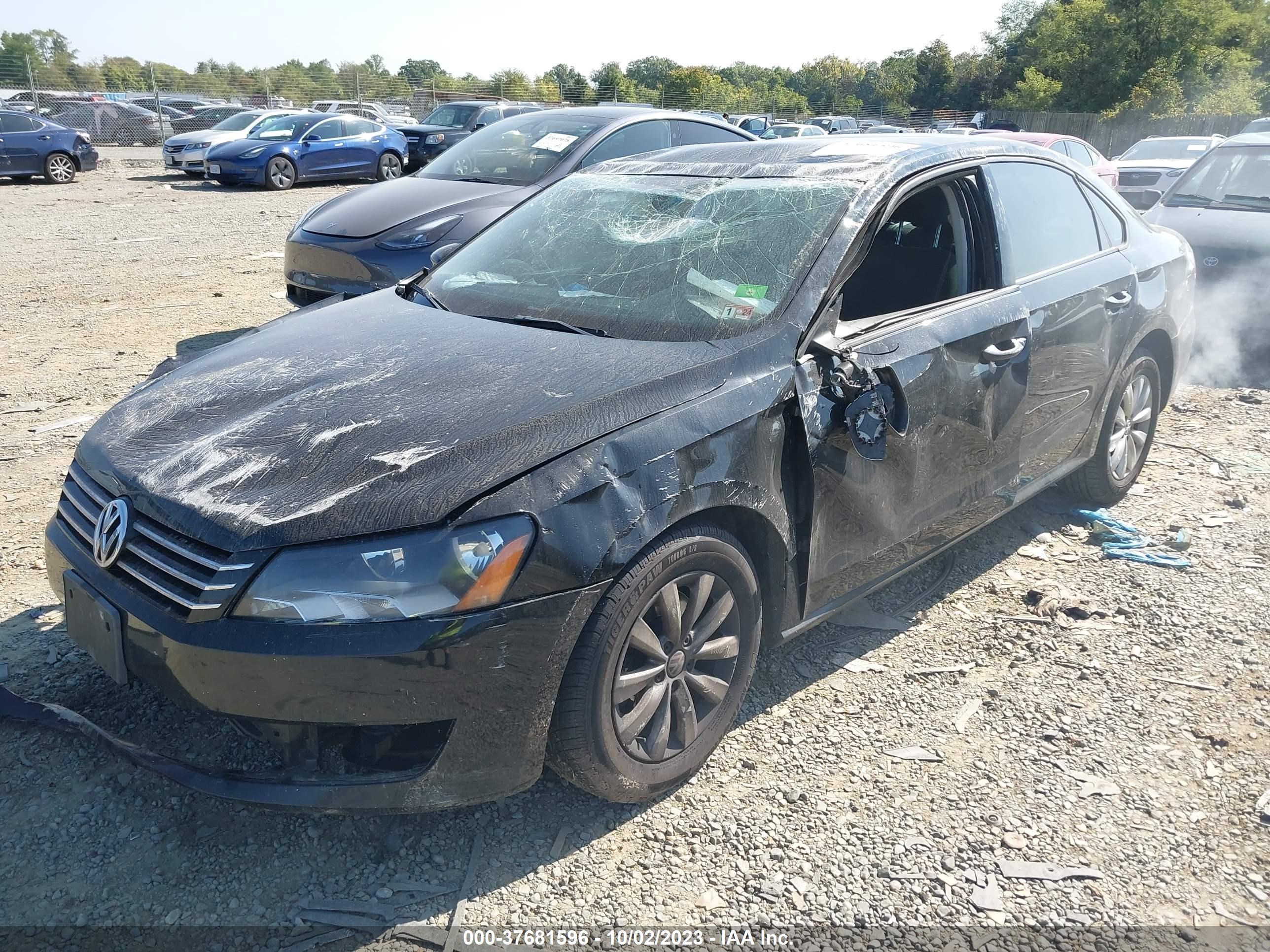 Photo 1 VIN: 1VWAP7A3XCC070803 - VOLKSWAGEN PASSAT 