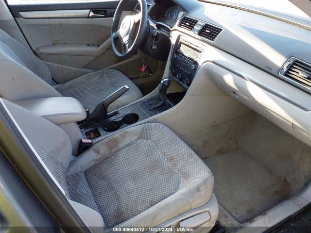 Photo 4 VIN: 1VWAS7A30FC013870 - VOLKSWAGEN PASSAT 