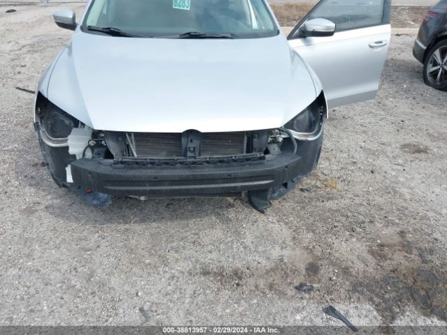 Photo 5 VIN: 1VWAS7A30FC068867 - VOLKSWAGEN PASSAT 