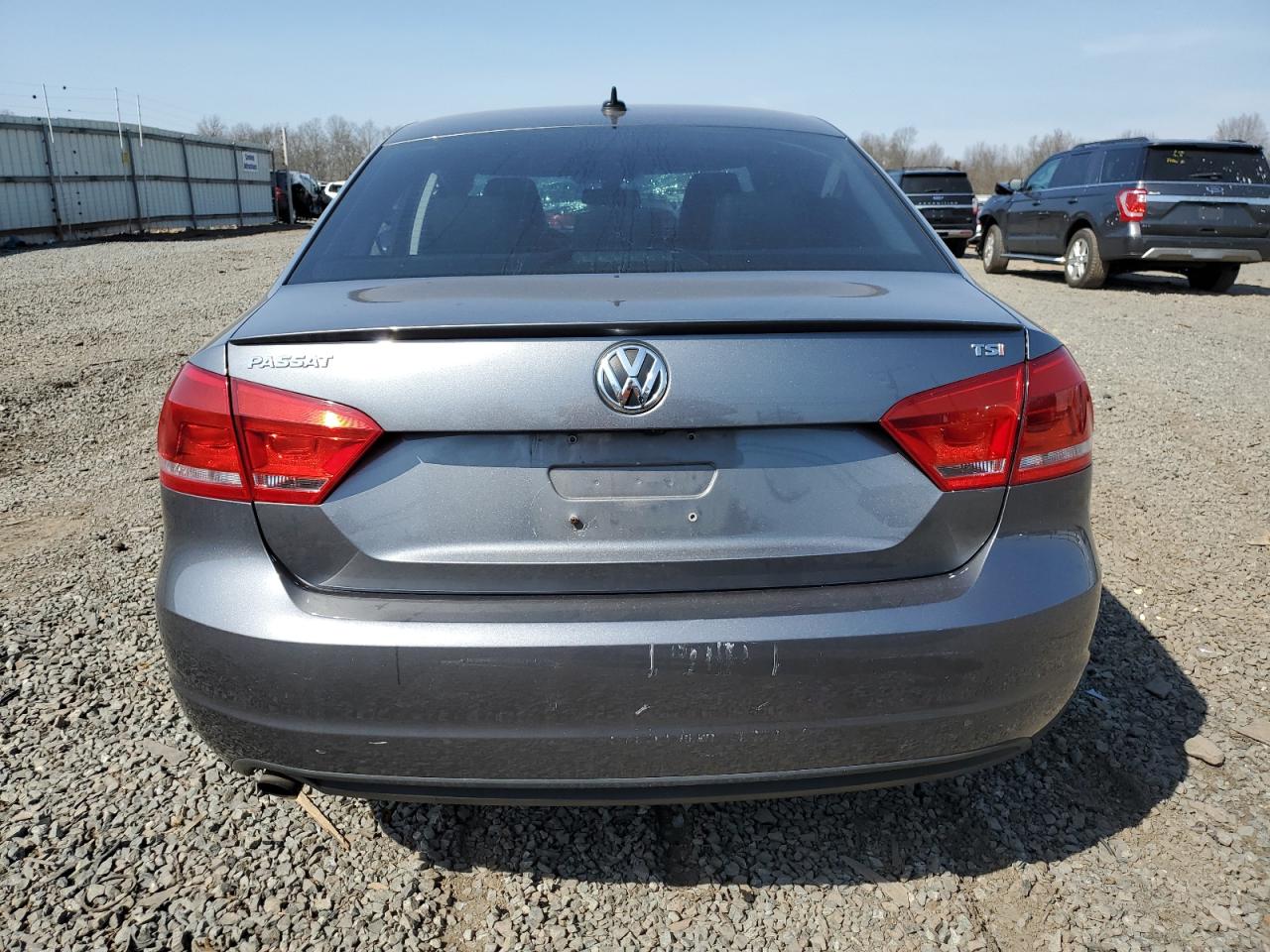 Photo 5 VIN: 1VWAS7A30FC100037 - VOLKSWAGEN PASSAT 