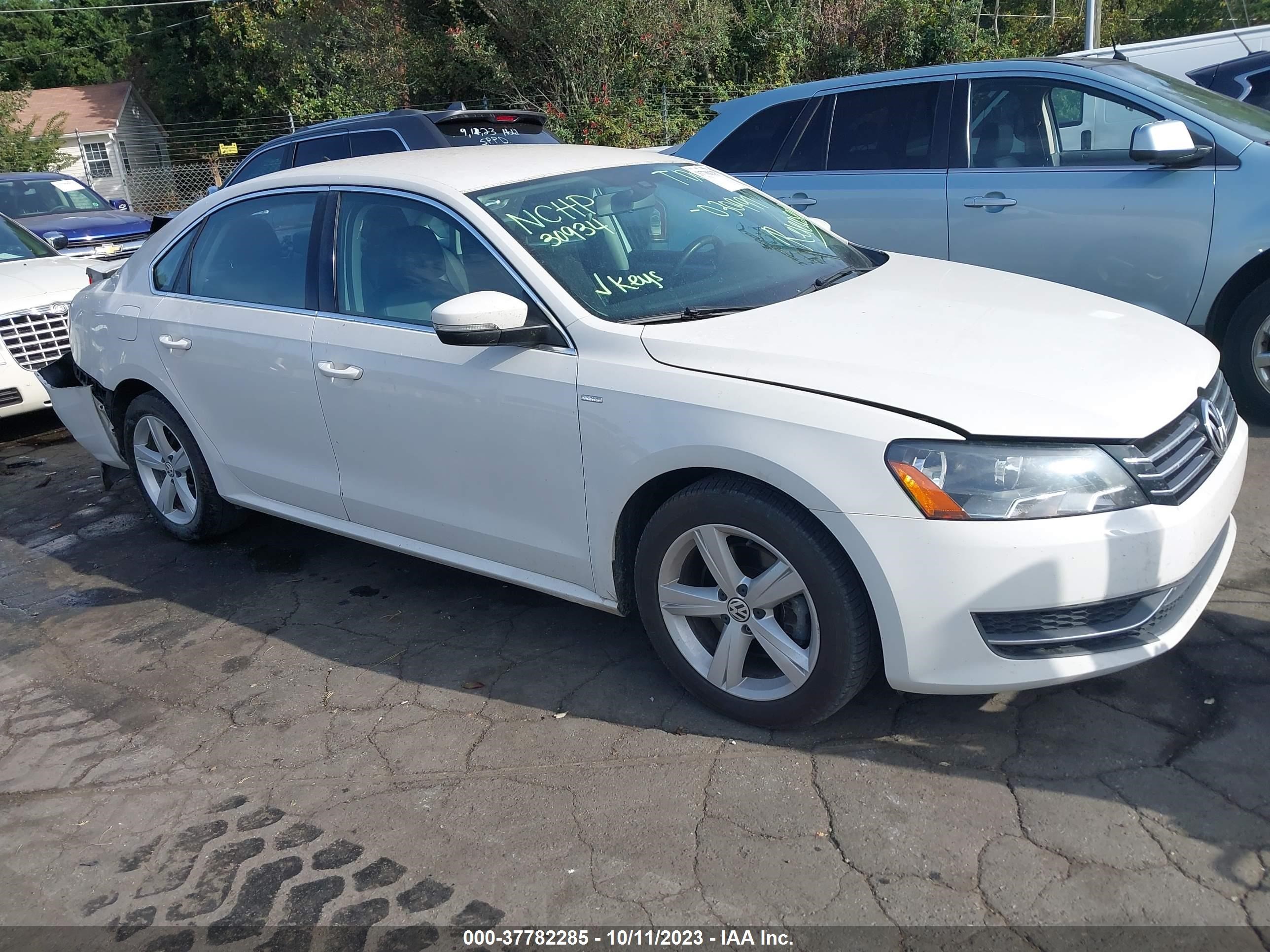 Photo 0 VIN: 1VWAS7A31EC030997 - VOLKSWAGEN PASSAT 