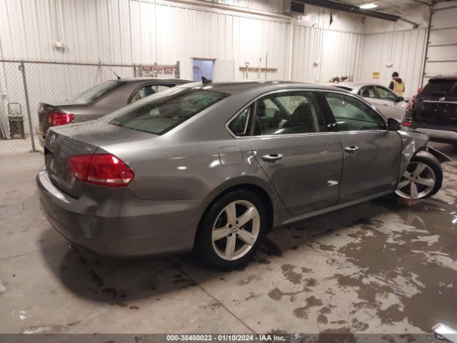 Photo 3 VIN: 1VWAS7A31EC047346 - VOLKSWAGEN PASSAT 