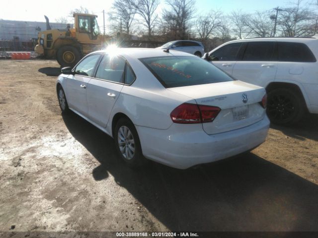 Photo 2 VIN: 1VWAS7A31FC066531 - VOLKSWAGEN PASSAT 