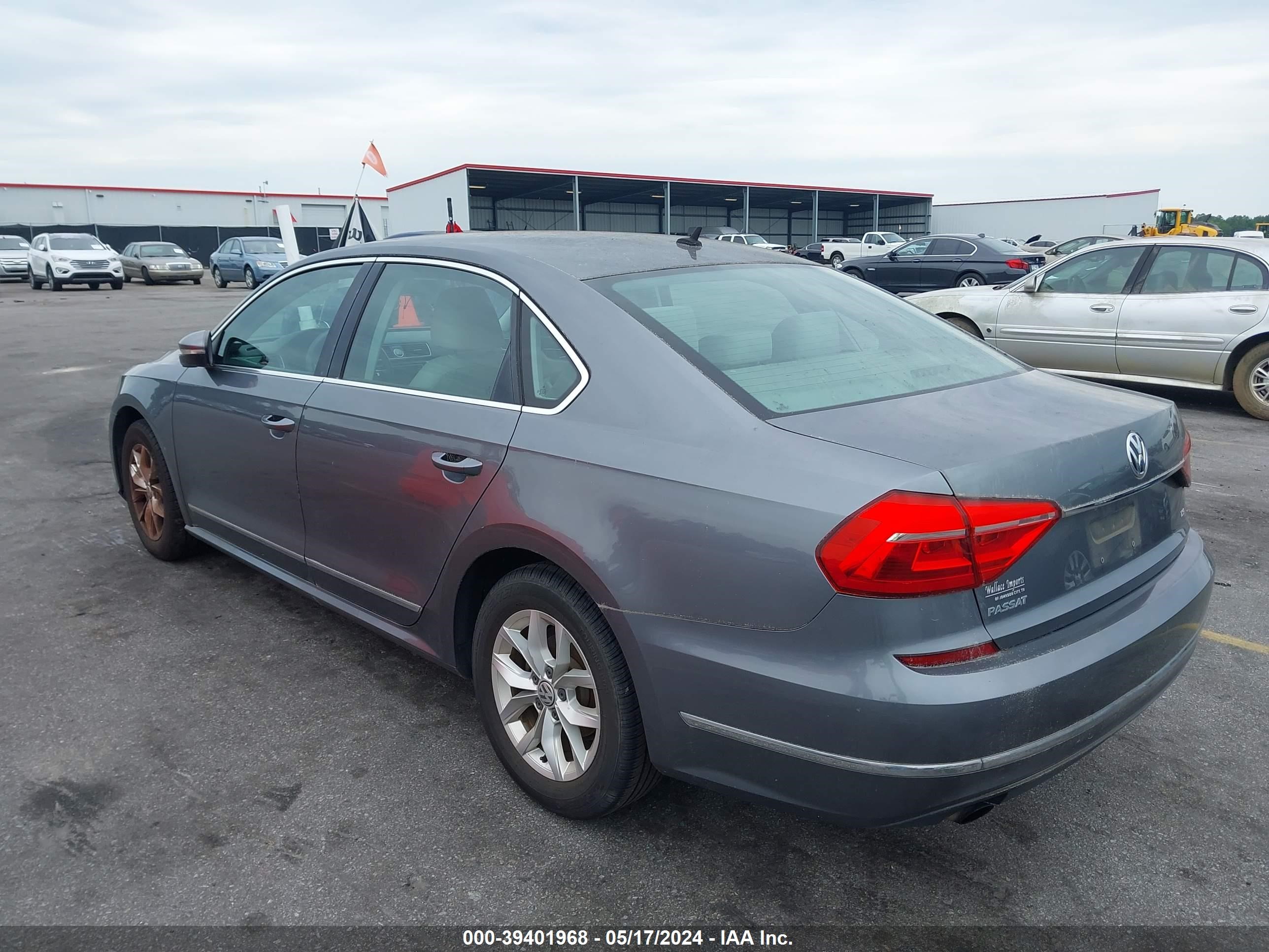 Photo 2 VIN: 1VWAS7A31GC036771 - VOLKSWAGEN PASSAT 