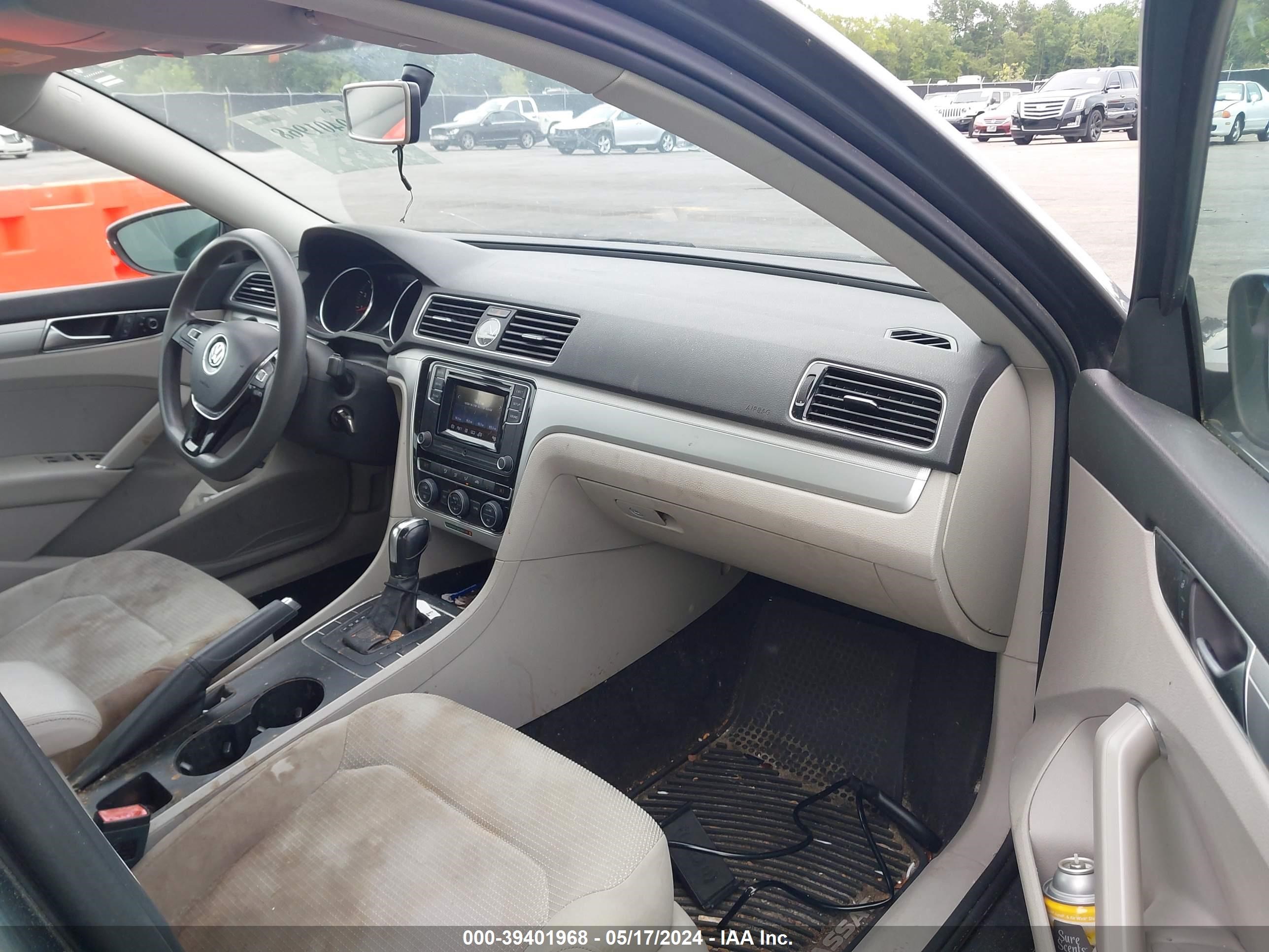 Photo 4 VIN: 1VWAS7A31GC036771 - VOLKSWAGEN PASSAT 