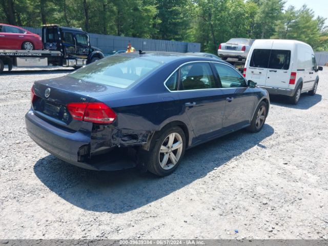 Photo 3 VIN: 1VWAS7A32FC080521 - VOLKSWAGEN PASSAT 