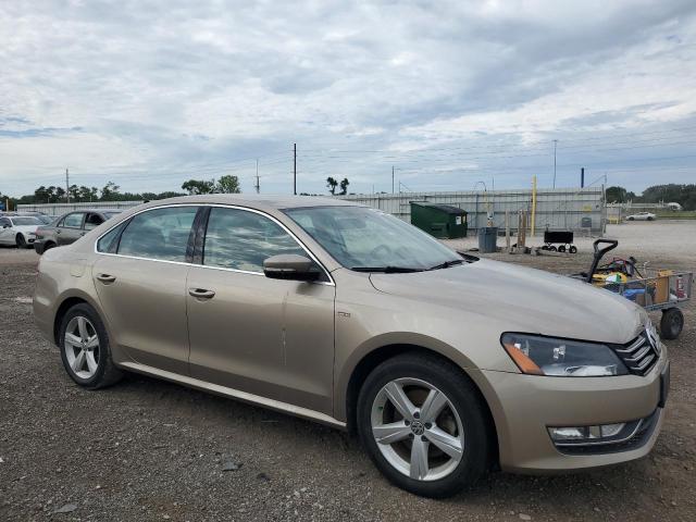 Photo 3 VIN: 1VWAS7A32FC095729 - VOLKSWAGEN PASSAT 